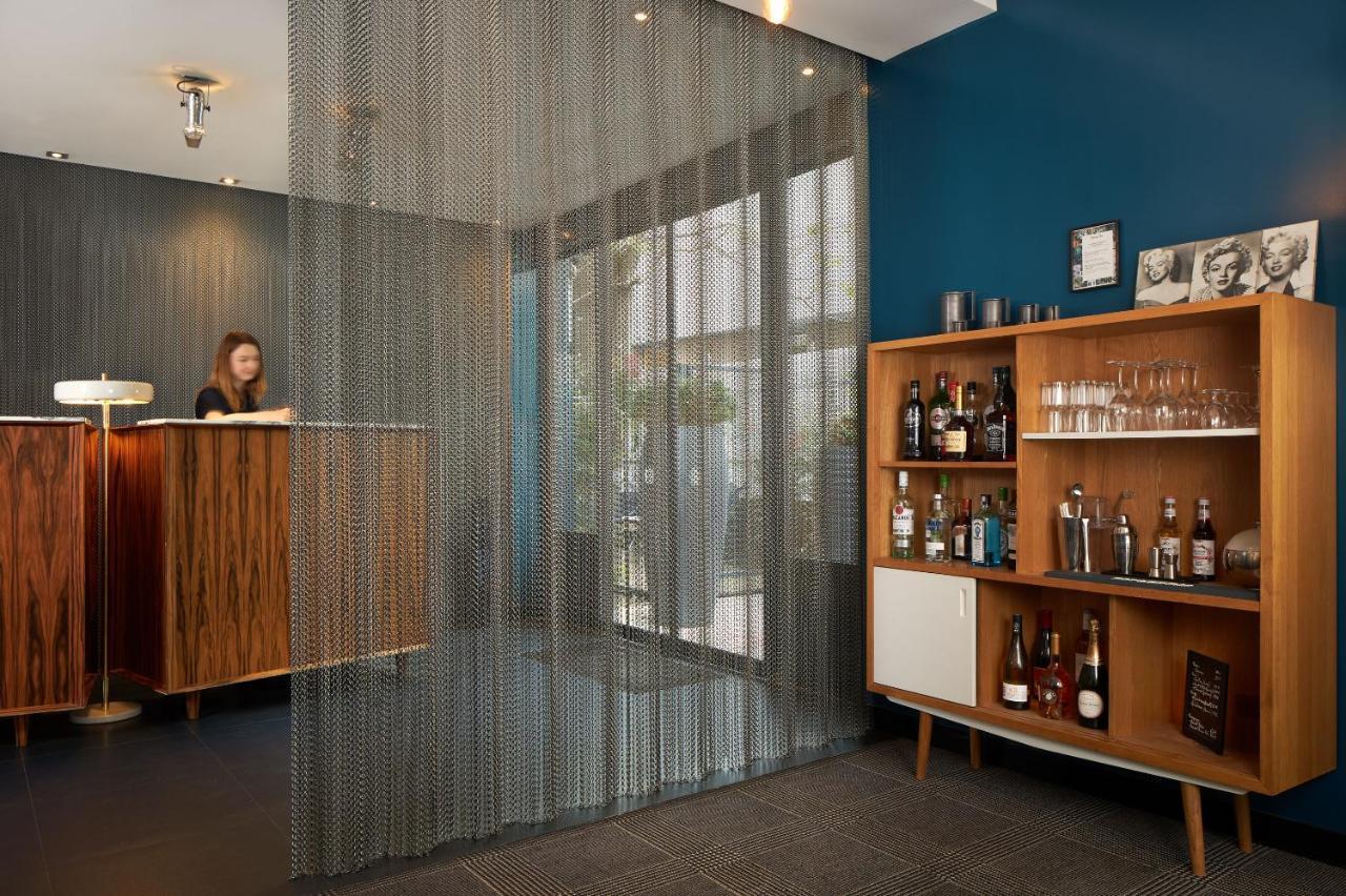 Platine Hotel Paris Exterior photo